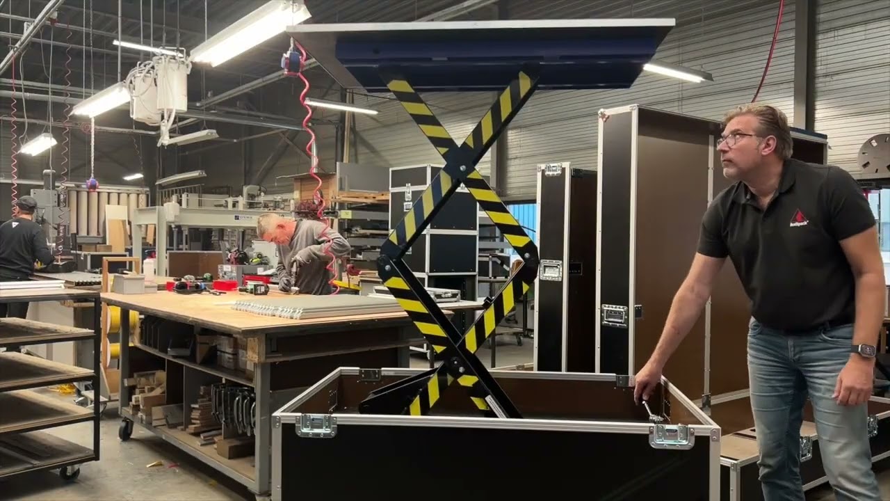 Audipack Liftomatic HM-2000 series for projectors