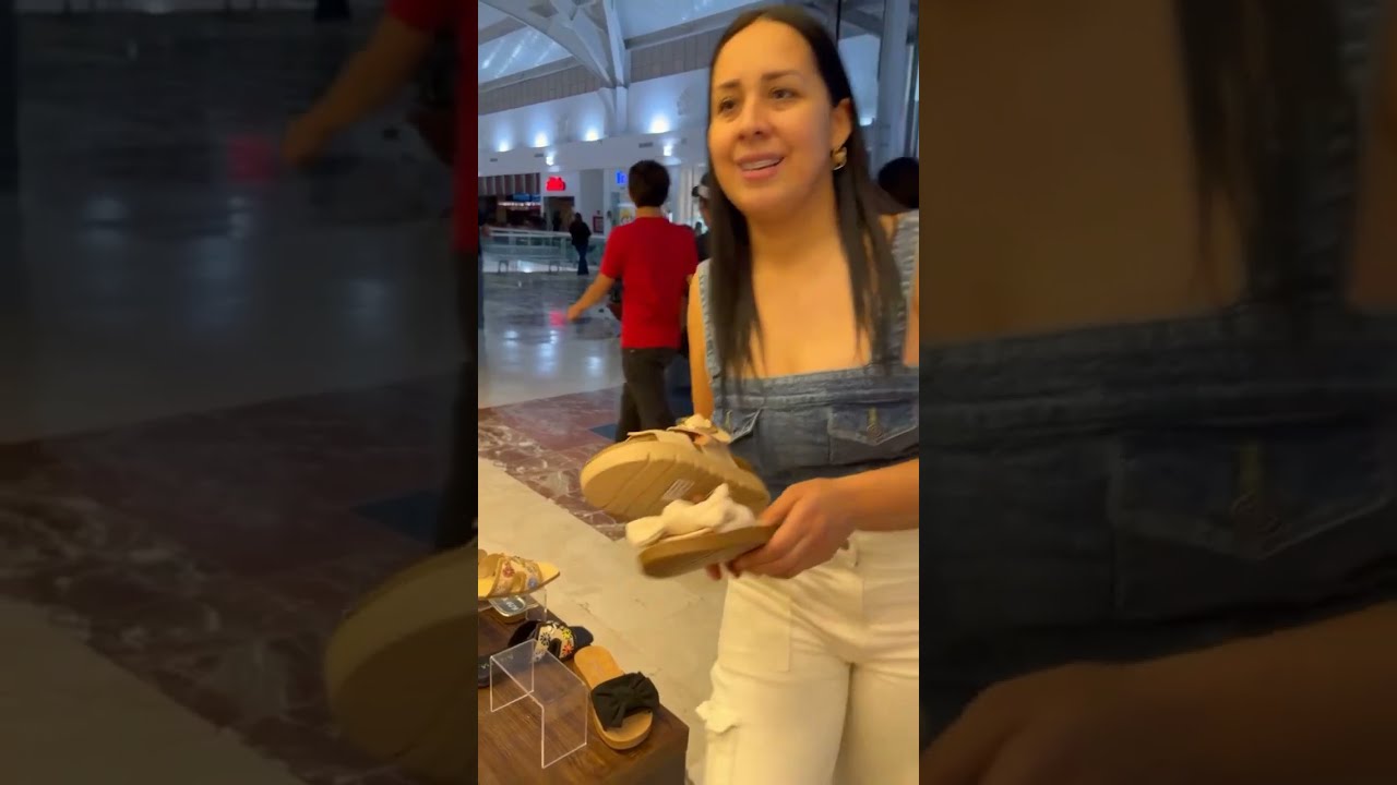 We went to look for the outfits for Aitana's party, I only tried two dresses