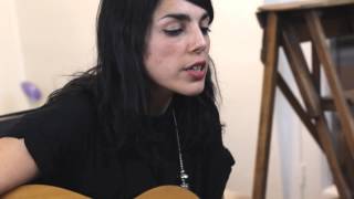 Video thumbnail of "Laetitia Sheriff - The Living Dead (Froggy's Session)"