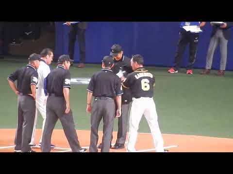 阪神タイガース2018/メンバー交換も最後、森繁監督が最後の対戦相手というのも何か運命的です。(2018.10.13)