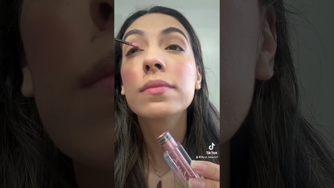 Workday  makeup routine 