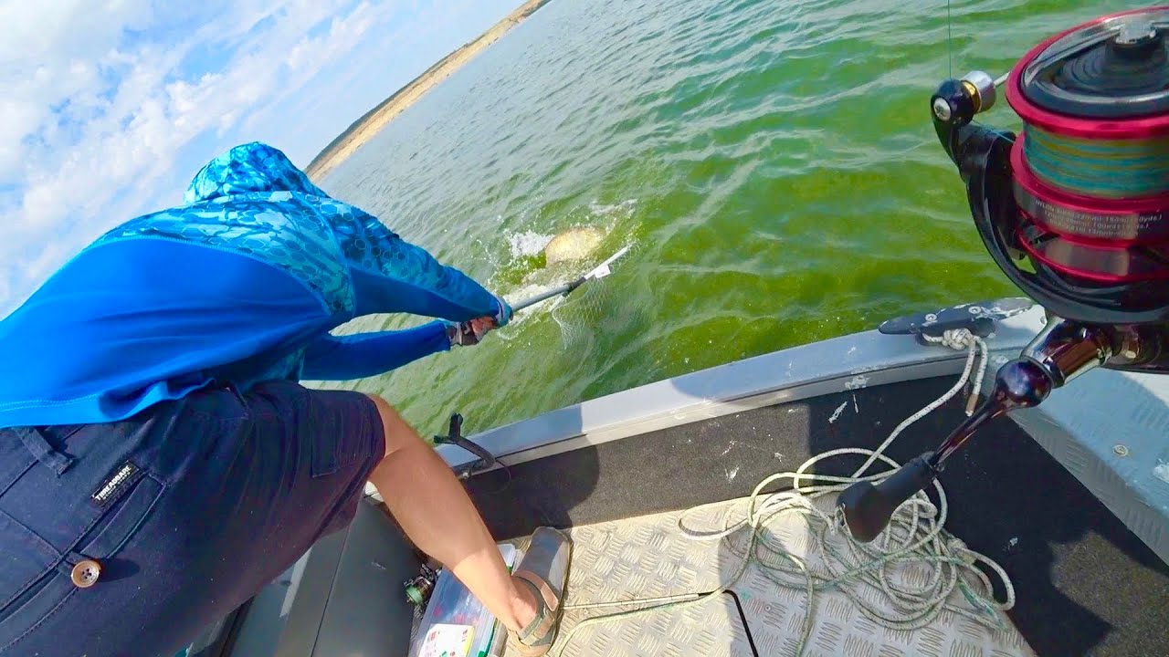ЧЕЛОВЕК В ЭХОЛОТЕ 👀 Загнул палку и не поднимается рыбалка