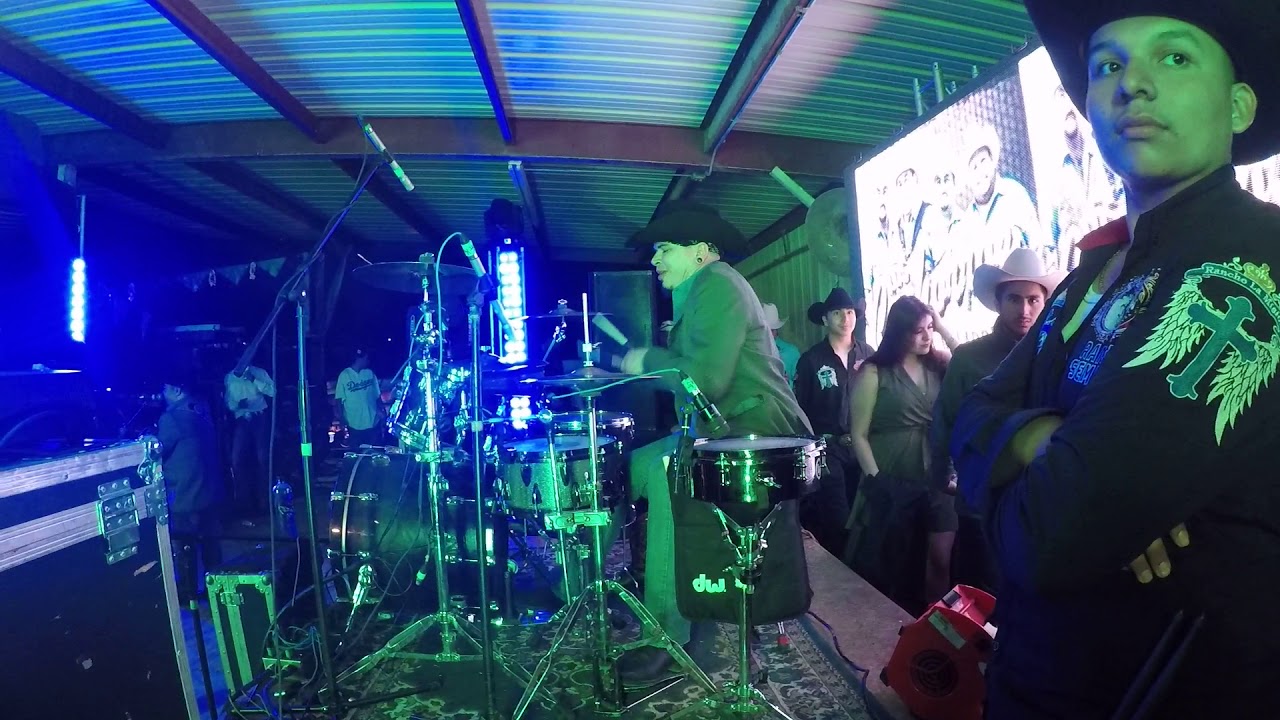 LOS CACHORROS DE JUAN VILLARREAL EN LA PLAZA MEXICO