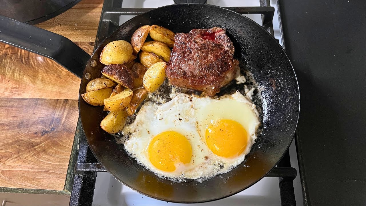 Cook Eggs in Cast Iron: Perfect Tips for Flawless Breakfasts