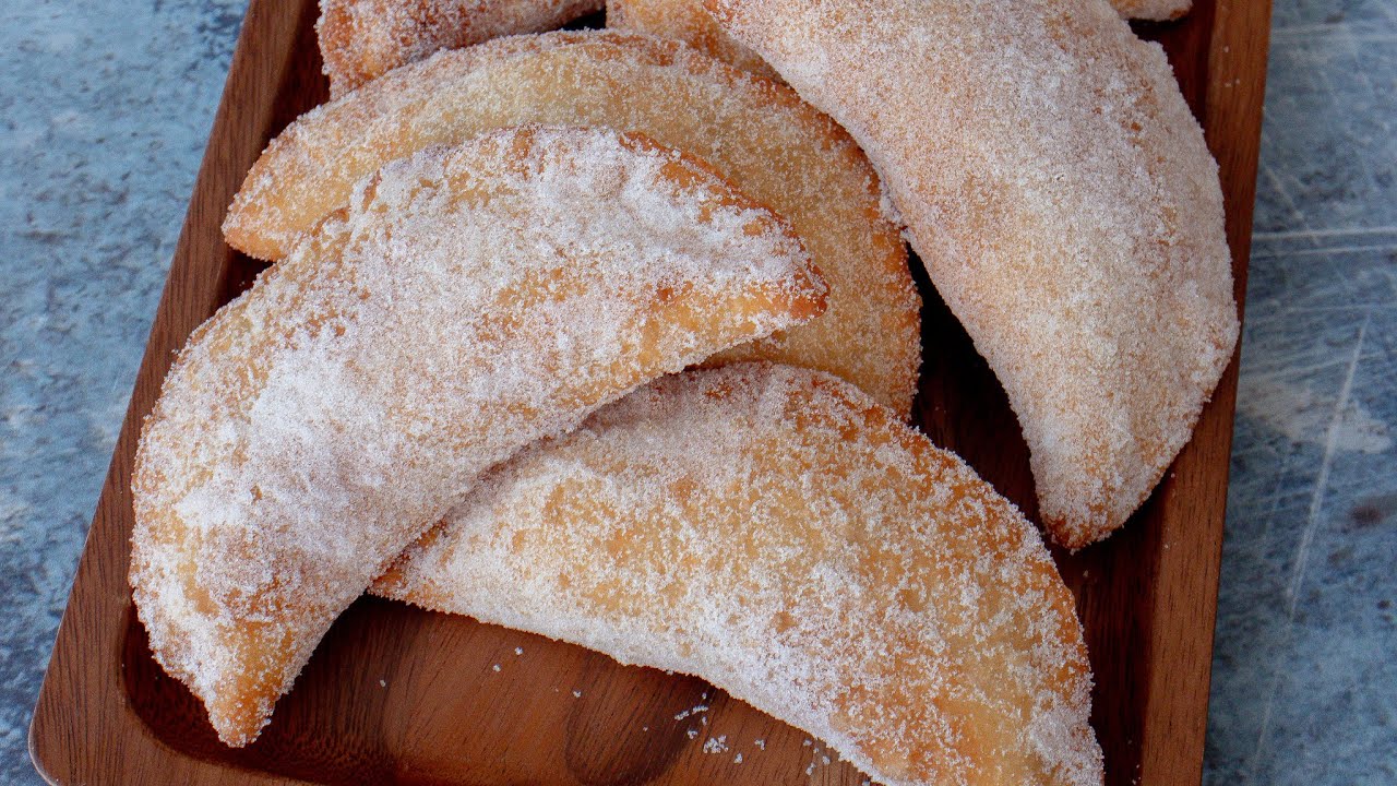 Empanadas dulces fritas, rellenas de piña 🍍