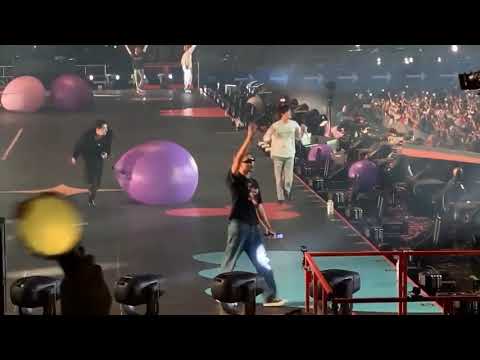 Jungkook falling on stage | Please be careful JK
