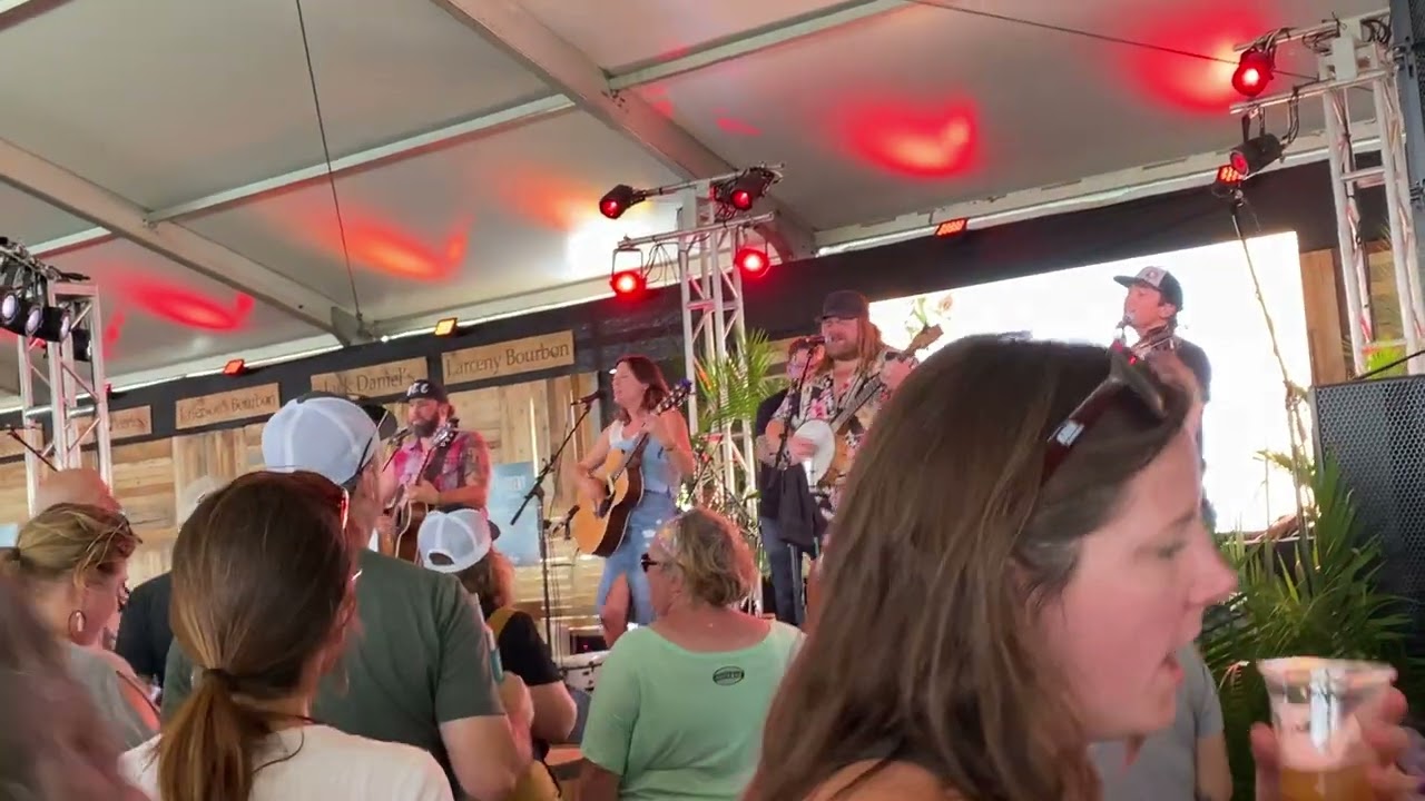 Laney Lou and the Bird Dogs Feed the Beast, Louisville, KY 9/17/2022