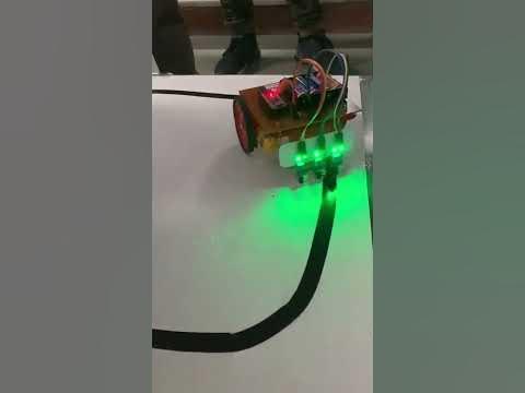 3 sensor Line follower robot 🤖 #linefollower #arduino #electronic # ...