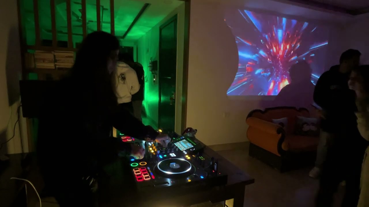 Tech House & Melodic Techno Mini Set - DJ Jungle Cat @ The Den