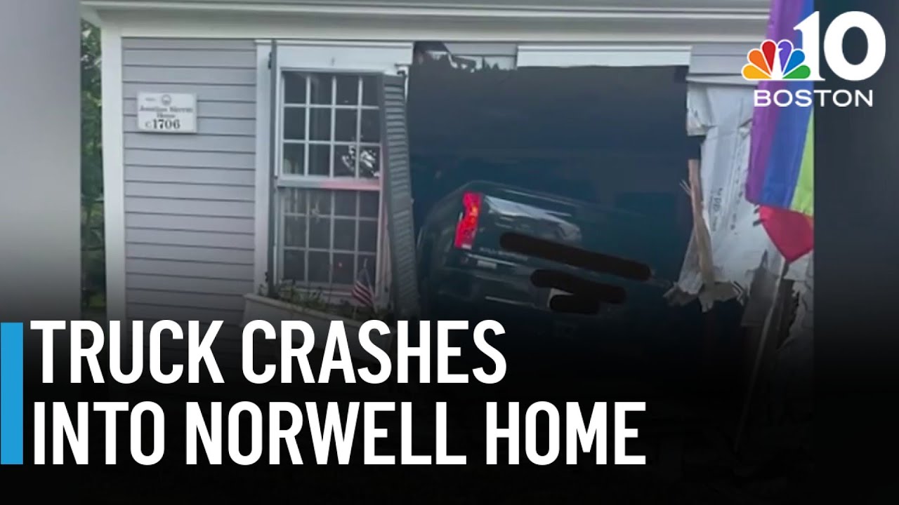 Pickup truck crashes into house - YouTube