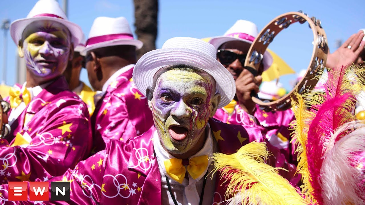 Thousands Celebrate New Year at the Cape Town Minstrel Parade - YouTube