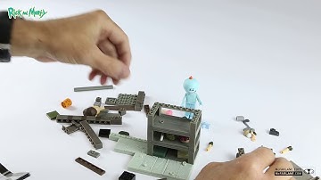 Rick and Morty Smith Family Garage Rack Construction Set - McFarlane Toys