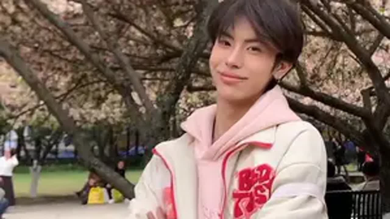 呓语 - YouTube