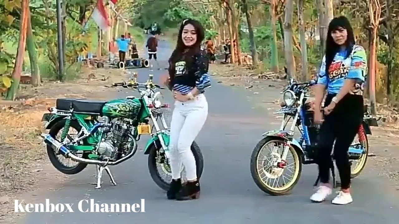 Lagi Viral Kumpulan Story Wa Goyang Drible Para Model Motor Modifikasi Cewek Cantik Sexy