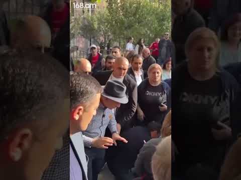 ԻՆՁ ՁԵՌՔ ՉՏԱՔ. ՔԱՂԱՔԱՑԻՆ՝ ՓԱՇԻՆՅԱՆԻՆ