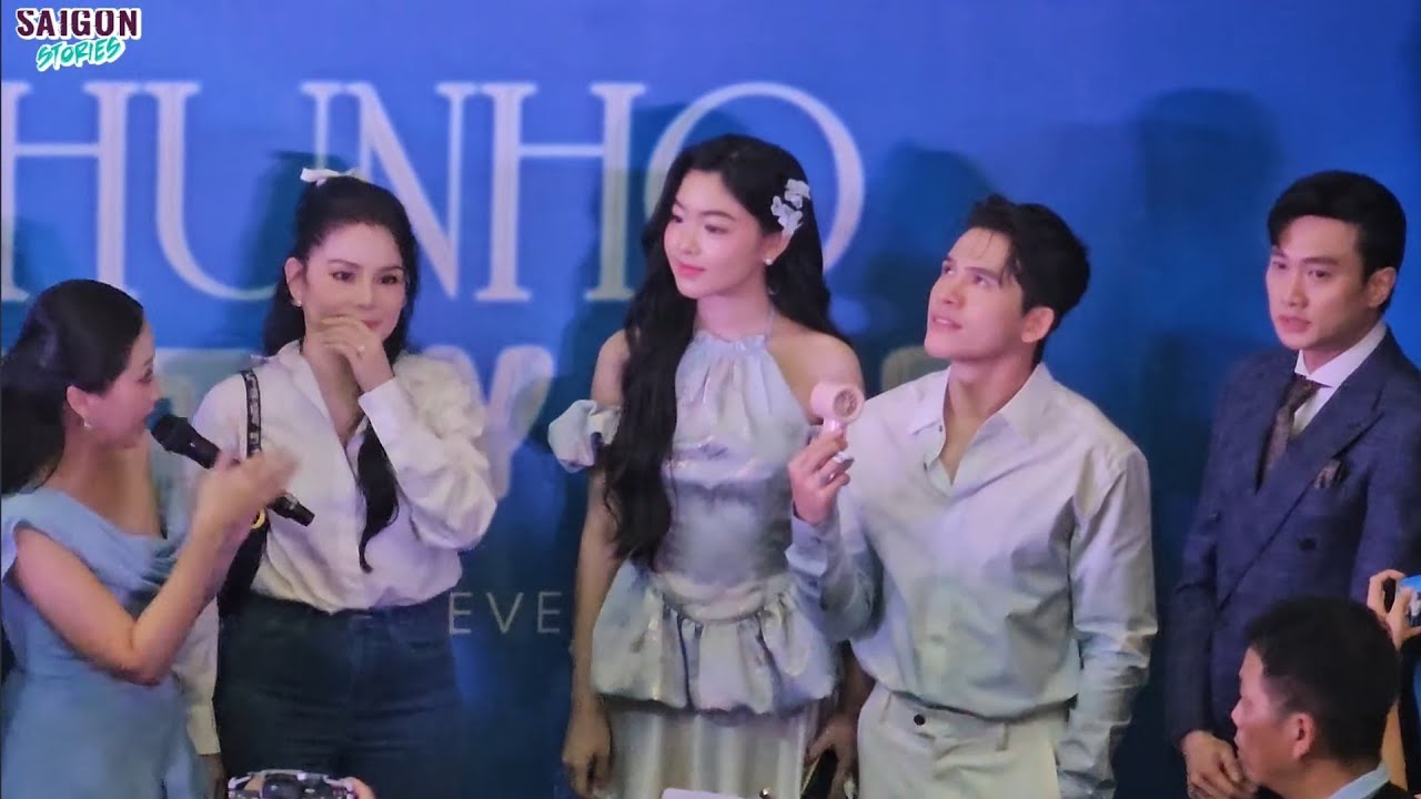 Gia đình Quyền Linh đi event: Lọ Lem bắn tiếng Anh, tiếng Hàn; thân thiết bên đàn anh Quốc Trường