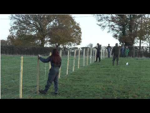 Création d'une clôture - découvrir les métiers agricoles