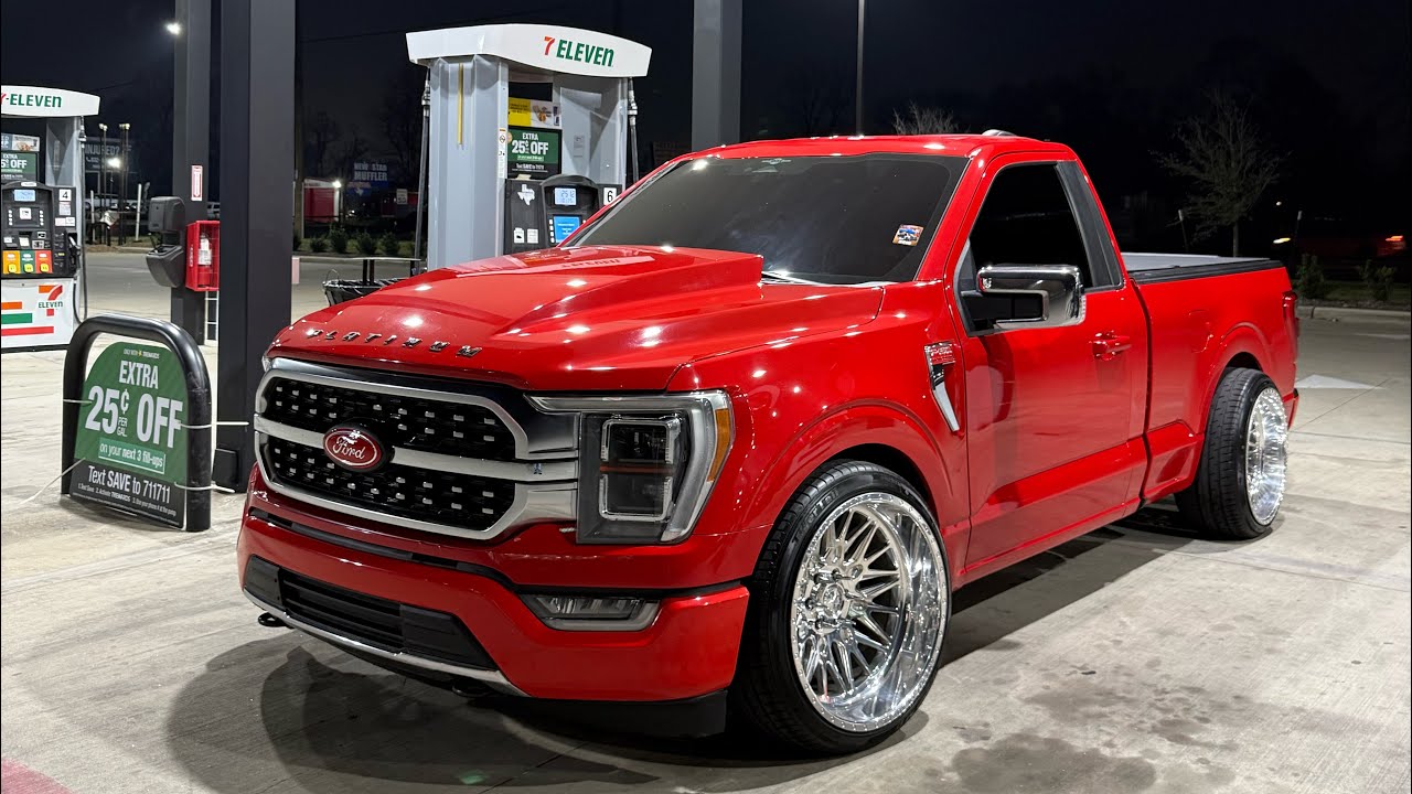 My 2023 f150 gets center console w shifter and 12” screen installed !!!