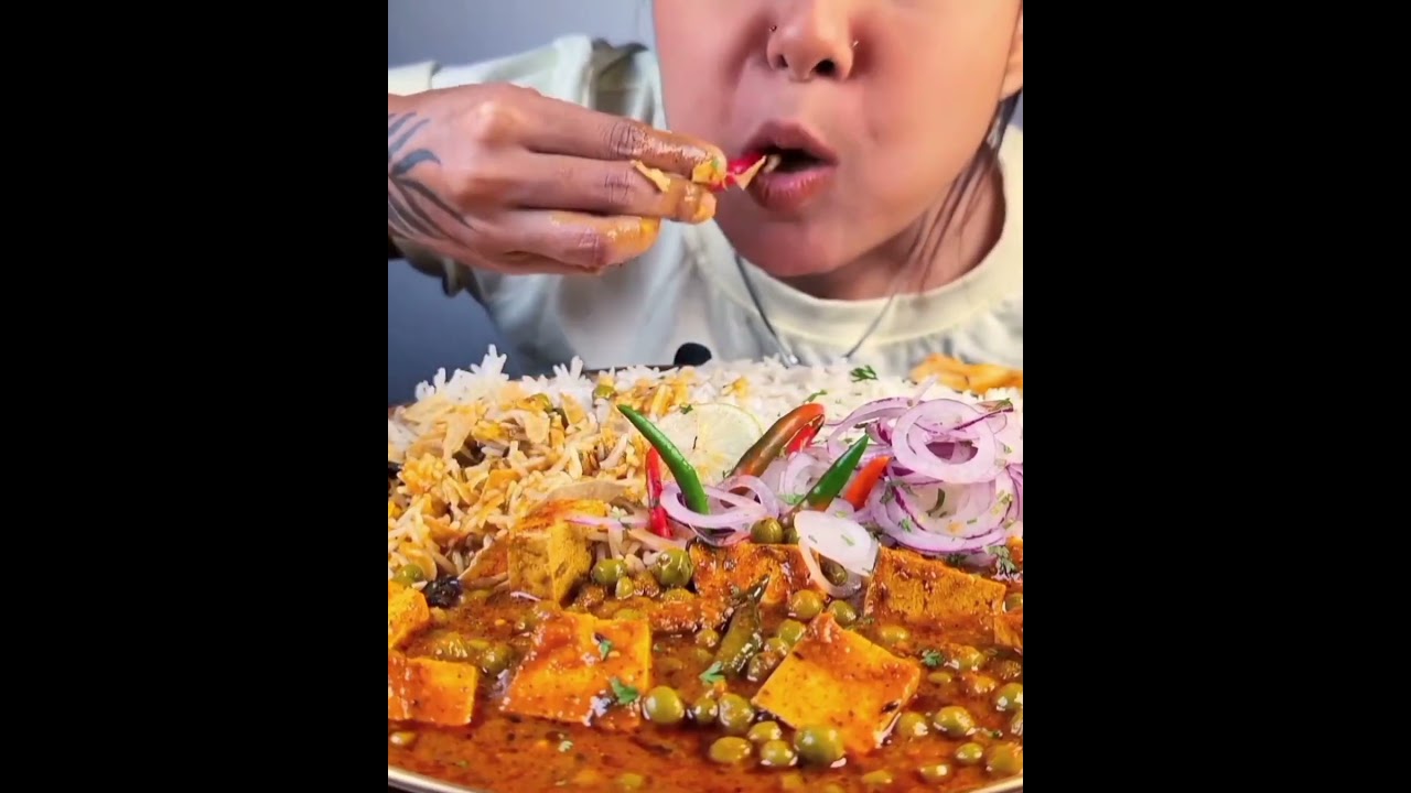 EATING MATAR PANEER (tofu), MIX DAL TARKA, MIX VEG FRY, PAPAD, SALAD, EXTRA CHILLIES ASMR