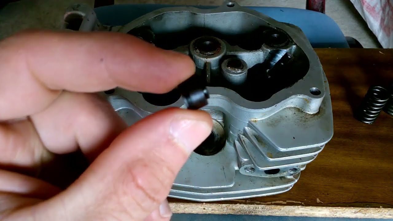 Hava Filtresine Neden Yağ Birikir? Motor Neden Yağ Yakar? Subap Keçesi Eskirse Ne Olur?