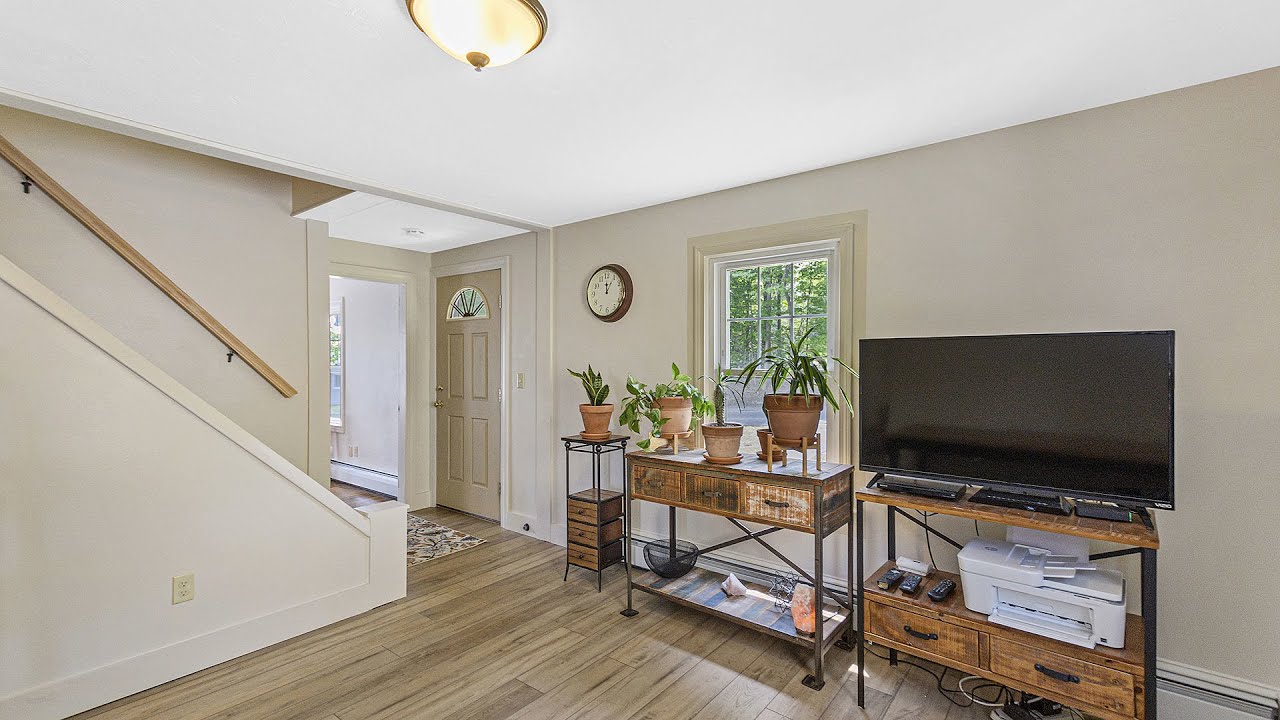 29 Lindell Avenue, Leominster, MA 01453 YouTube