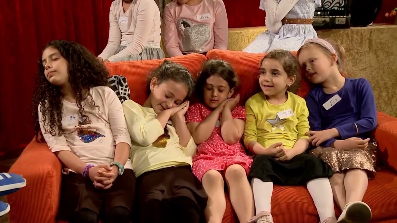 סיופרו של דמא בן נתינה סיפור מרתק על כיבוד הורים עם רב הגן זאבי רוט וצביקה הבובה