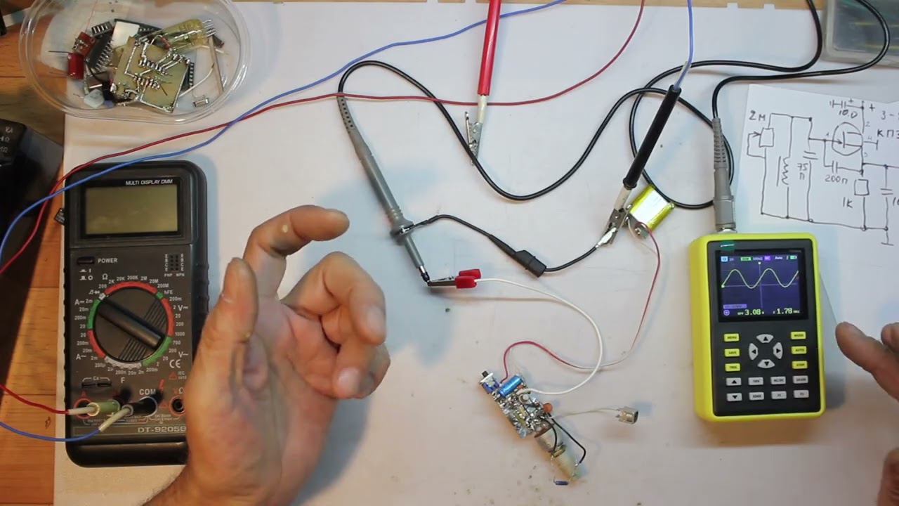 Генератор синуса для ESR. 7 деталей, ток 1 мА