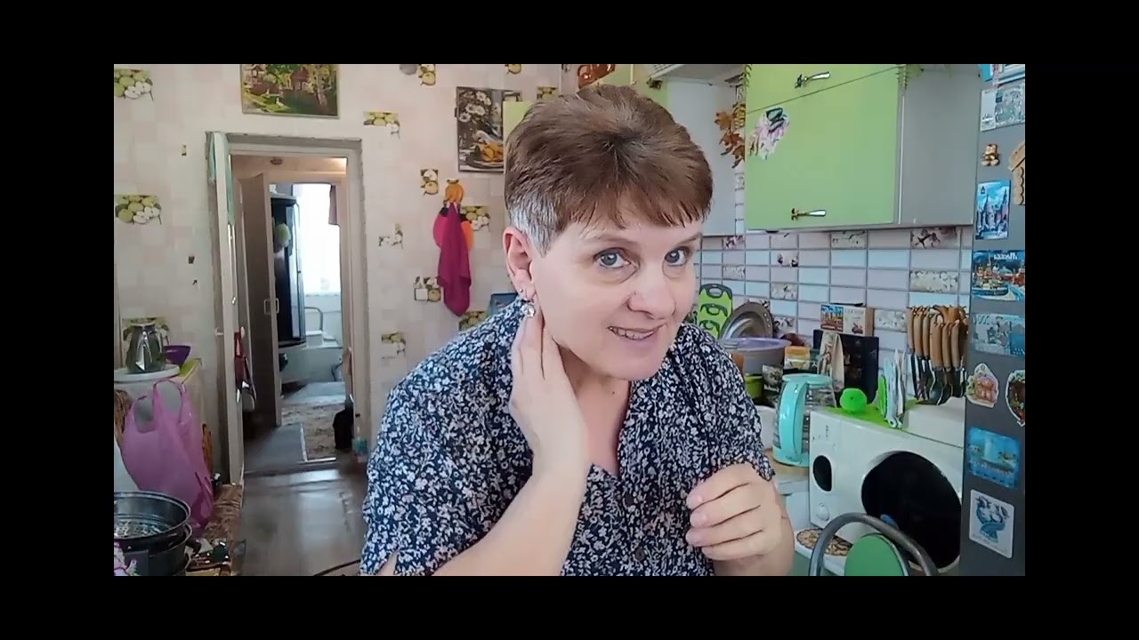 В ГОРОДЕ🏢 ПОДСТРИГЛАСЬ😊 ПОКУПОЧКИ👛  КАК ВСЕГДА ПО ХОЗЯЙСТВУ🍲