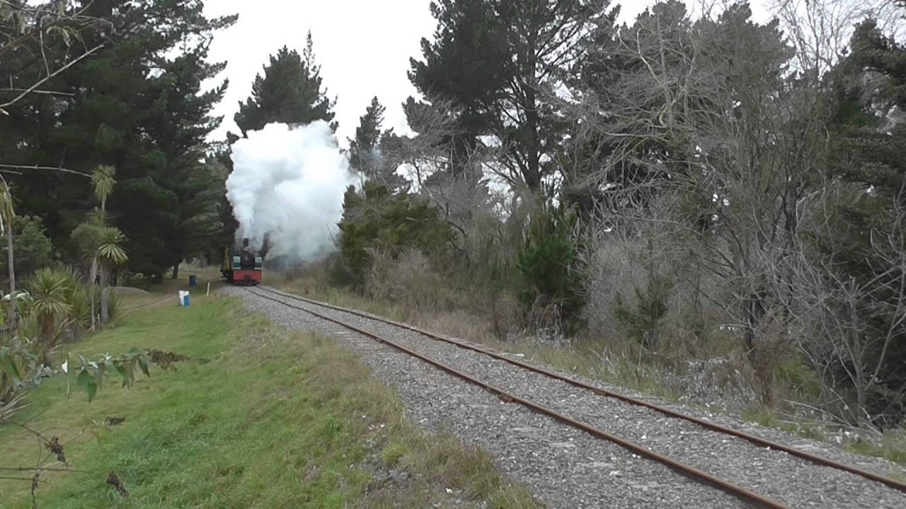 Price 'V' 148 in operation at Steam Scene