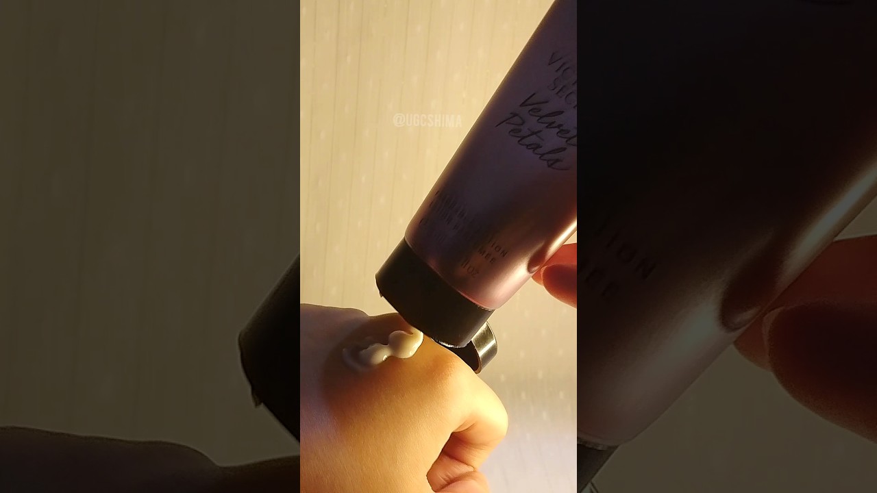 Victoria’s Secret Velvet Petals Fragrance Lotion✨