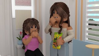 MY DAUGHTER HITS PUBERTY... *FIRST PERIOD?!*CALA GETS JEALOUS* |coralxsfia| Roblox Bloxburg Roleplay