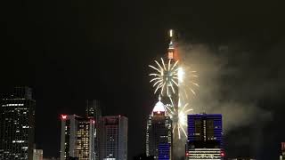 [HD] 2011 TAIWAN Taipei 101 new year firework （Time-lapse) 2011 台灣跨年 台北101煙火（縮時）