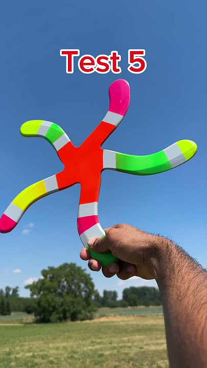 How many wings can a boomerang have?