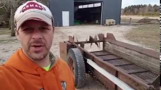 New Idea 208 Manure Spreader