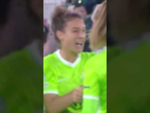 ABSOLUTELY INCREDIBLE! Lena Lattwein With An Absolute Stunner For Wolfsburg