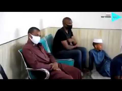 قصيدة واقول قال الله جل جلاله والمصطفى الهادي ولا أتأو ل بصوت جميل جدا 