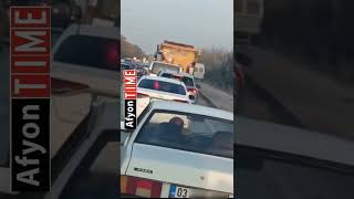 Afyonda Tepki Çeken Görüntü Minibüs Yaya Yolunda Sürücüye Ceza Verildi