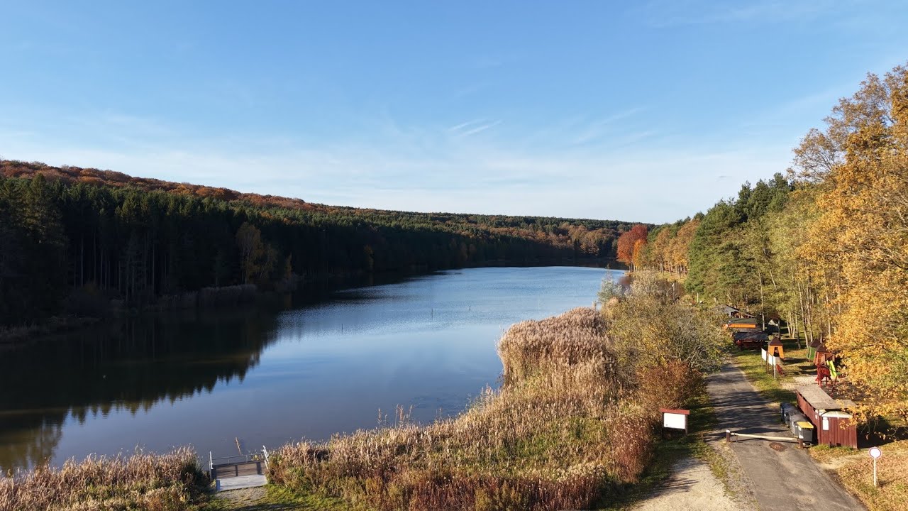 A Hársas tó ősszel 