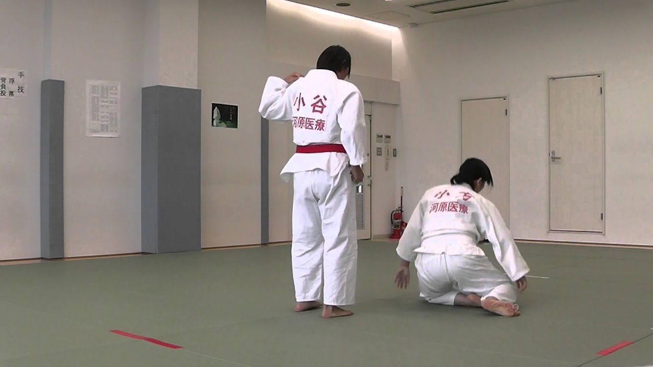 柔道整復師になるには 【河原医療福祉専門学校】 実技試験風景 - YouTube