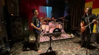 Cekal - XPDC (Ary Fahrenheit & The Hantu Raya