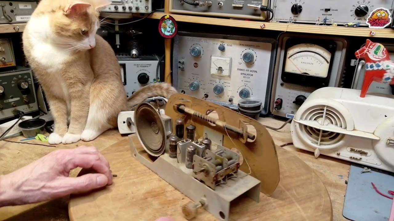 Northern Electric Model 8508 Tube Radio Video #1 - Checkout, Powerup and Repairs