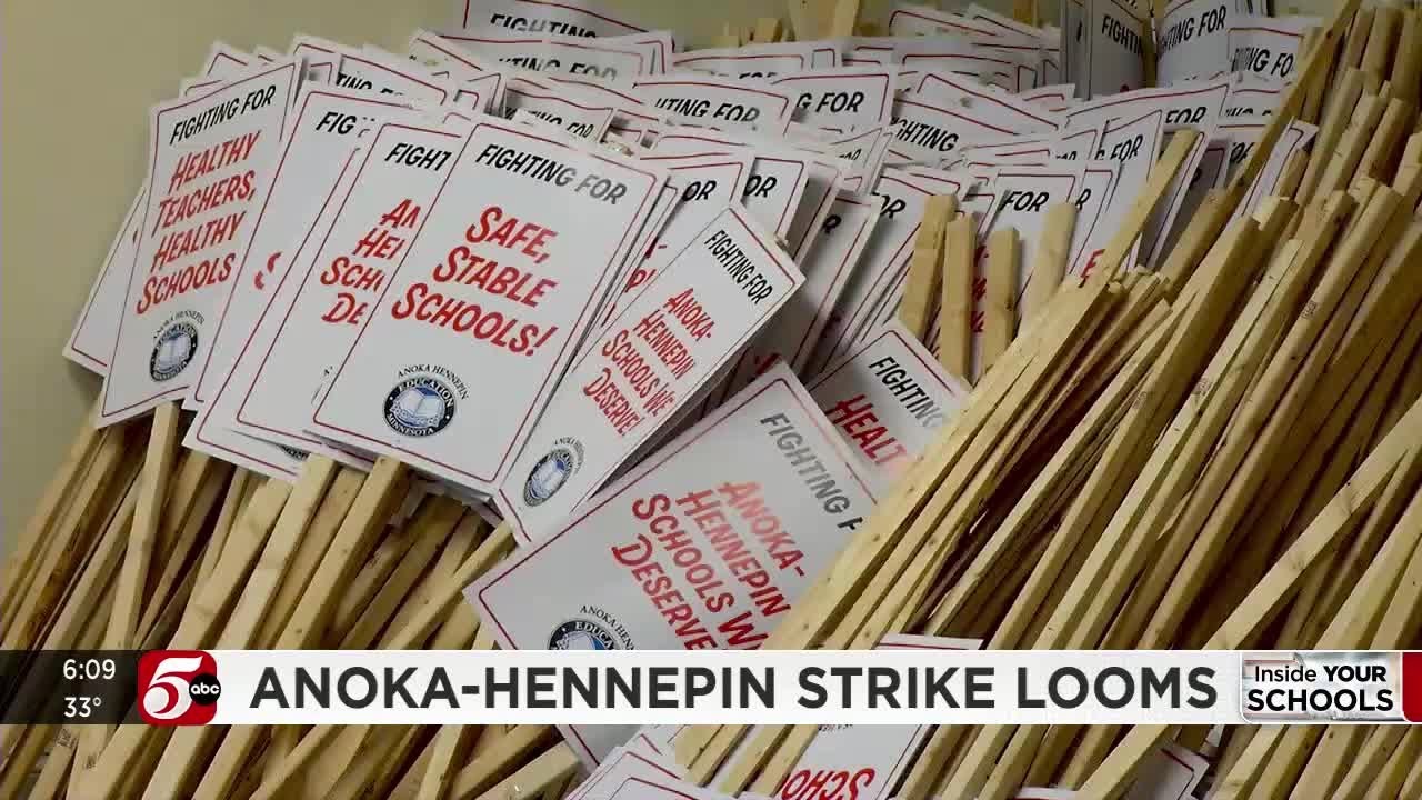 На вторник запланирована встреча с медиатором в связи с надвигающейся забастовкой учителей в окру...