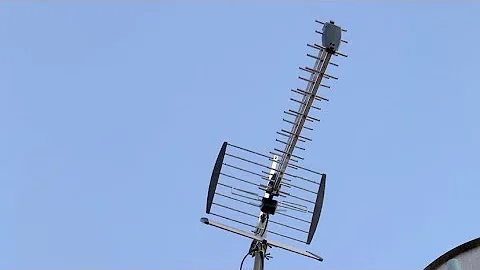 Comment orienter une antenne râteau ?