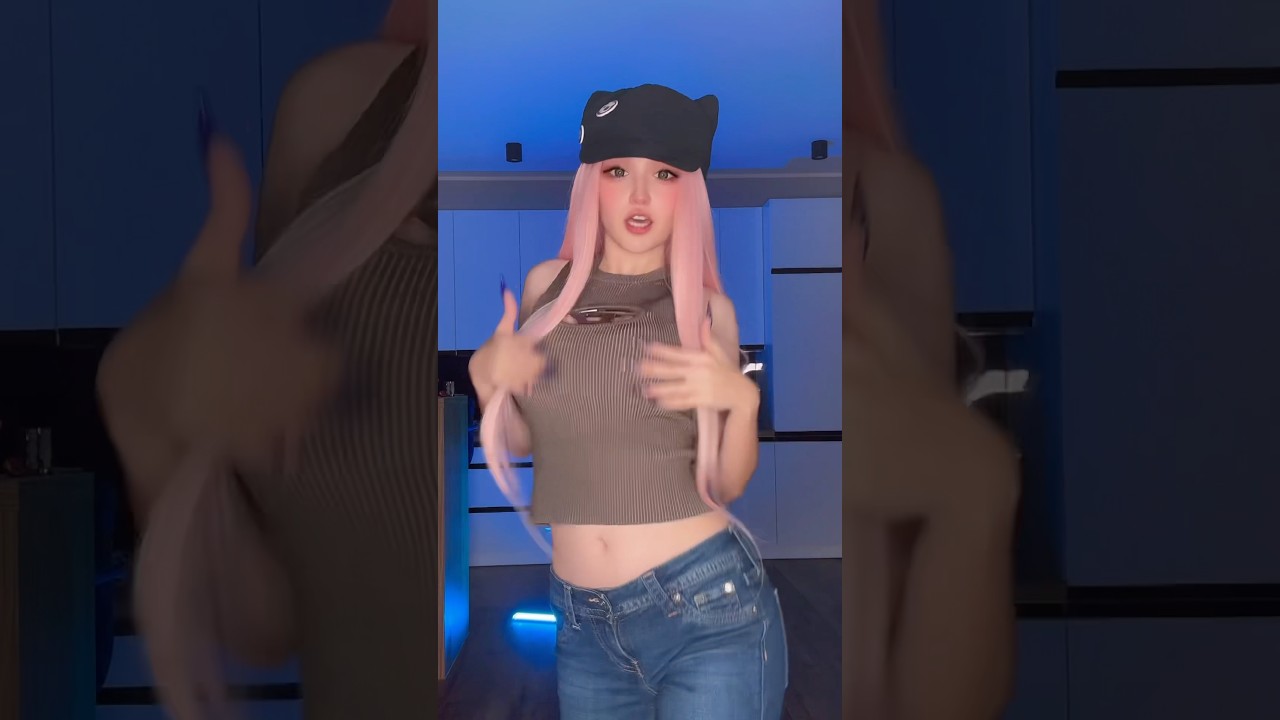 In love with my outfit 😍🥰❤️ #cosplay #anime