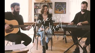 Yasemin Yüksel - Bir Garip Yolcuyum
