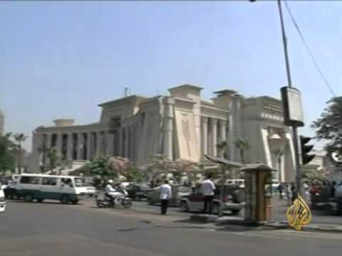 تمسك النائب العام في مصر بمنصبه