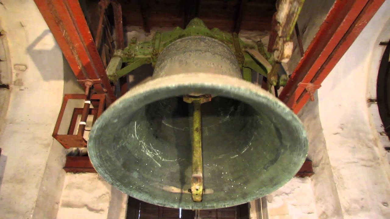 CEGLÉD (H) - A Református Nagytemplom nagyharangja / Die Große Glocke der reformierten Kirche