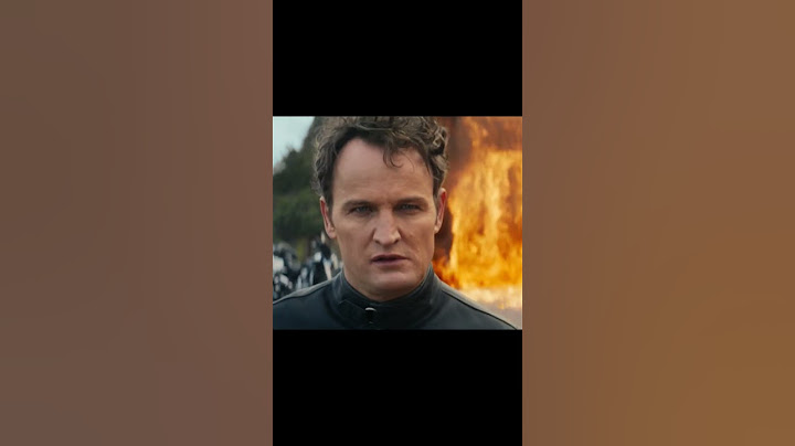 REV-9 VS T-3000 (JOHN CONNOR)