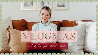 VLOGMAS DAY 12 // un-decorate with me, end of the year cleaning, + chat by ashley carver 163 views 5 months ago 6 minutes, 34 seconds