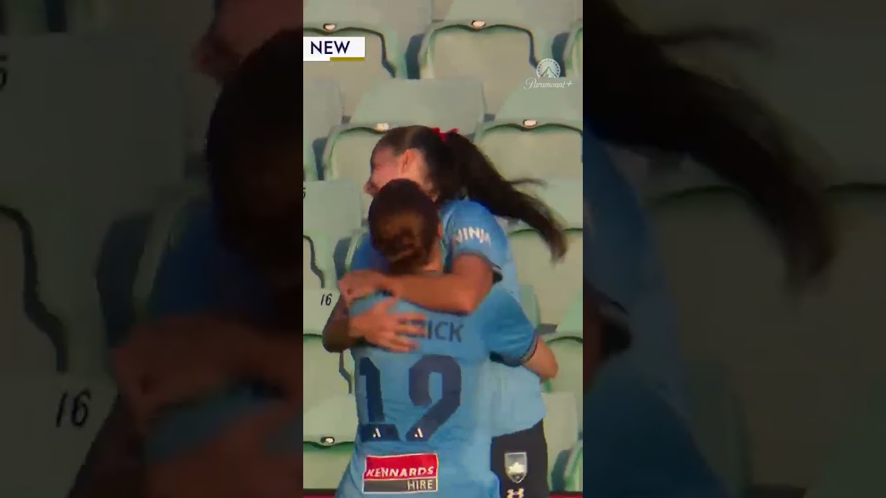 She Saw the Keeper Off Her Line… The Rest Is HISTORY 😮⚽